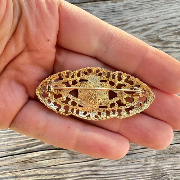 Vintage Jewelry 1928 gold tone filigree purple stone brooch pin Victorian brooch - Picture 2 of 2